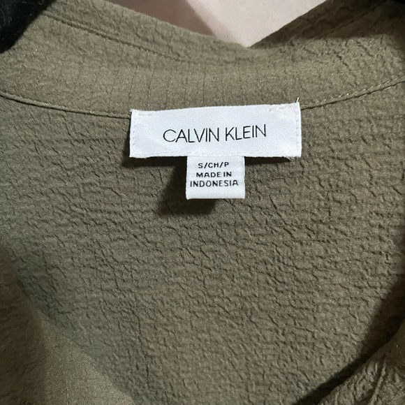 Calvin Klein Button Down Shirt - Picture 3 of 4